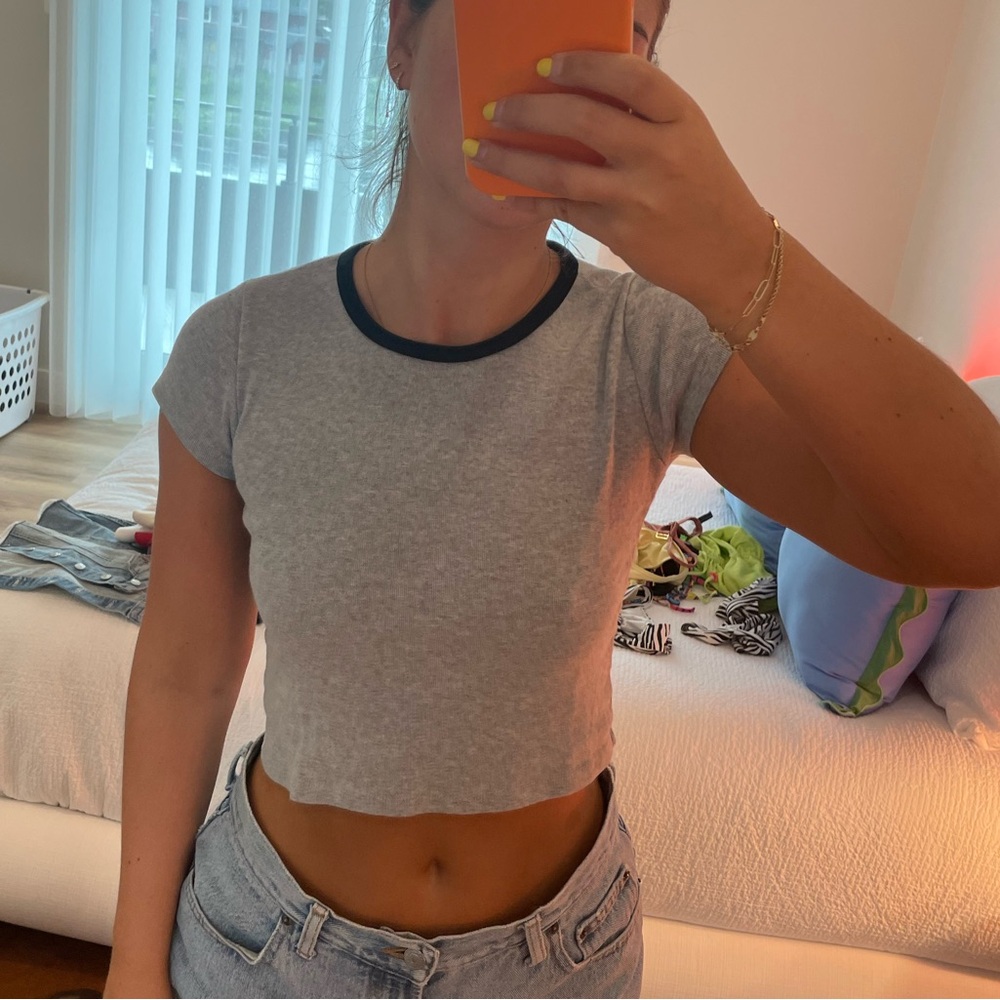Brandy Melville basic tee